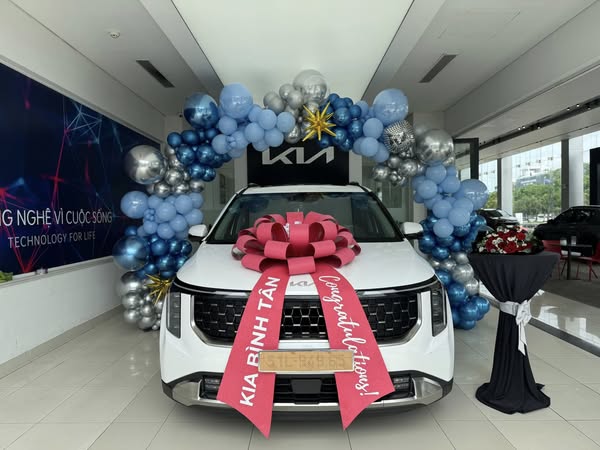 Một số hình ảnh giao xe tại KIA BÌNH TÂN 27 Một số hình ảnh giao xe tại KIA BÌNH TÂN 508262358 561627357020620 5110570760265891452 n Một số hình ảnh giao xe tại KIA BÌNH TÂN